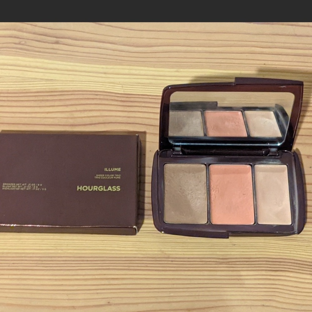 Hourglass illume sheer trio